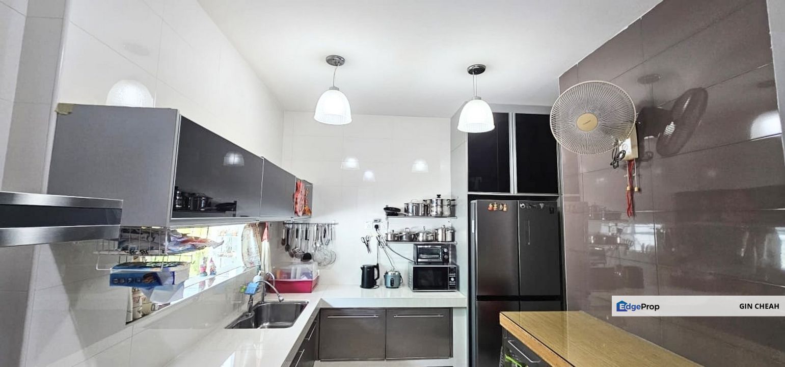 Sapphire In BK 8 Puchong, 2 Storey Semid For Sale, Fully ID Design, Extended With Approval, Move In Condition, Selangor, Puchong