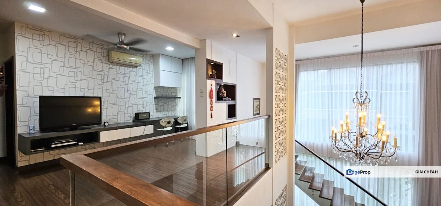 Sapphire In BK 8 Puchong, 2 Storey Semid For Sale, Fully ID Design, Extended With Approval, Move In Condition, Selangor, Puchong