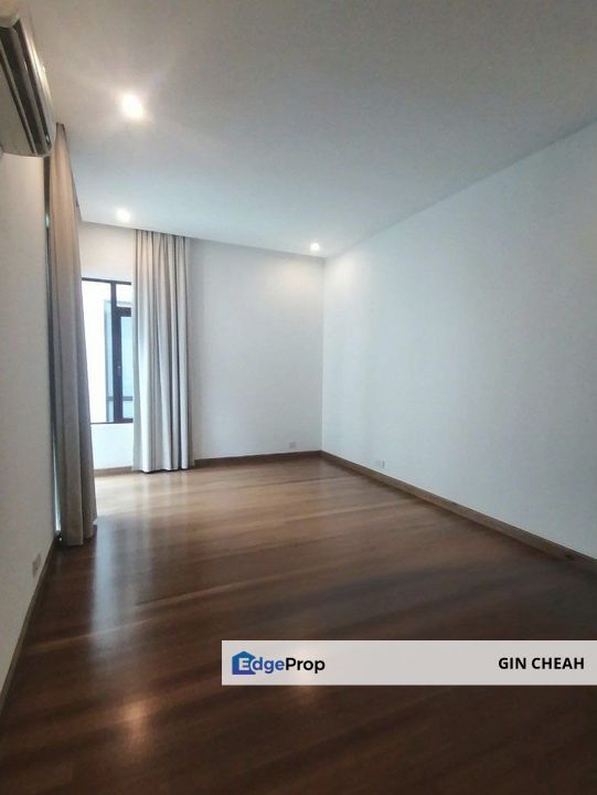 Villa Mont Kiara, 3 Storey Link Bungalow For Sale, With Pool, Gated Guarded, Hot Area, Kuala Lumpur, Mont Kiara