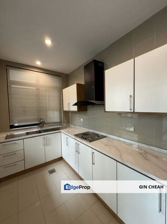 Villa Mont Kiara, 3 Storey Link Bungalow For Sale, With Pool, Gated Guarded, Hot Area, Kuala Lumpur, Mont Kiara