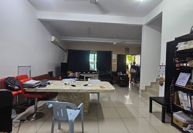 D'Premier @ Bandar Damai Perdana