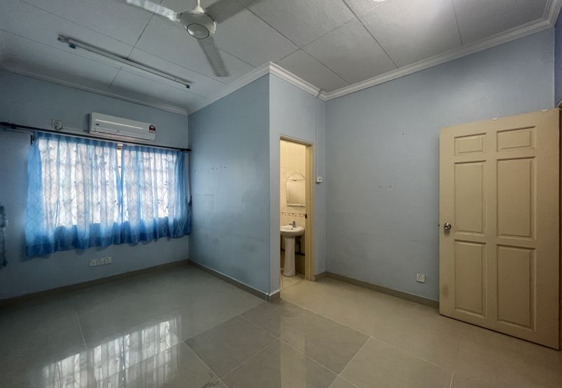 Bandar Tun Hussein Onn