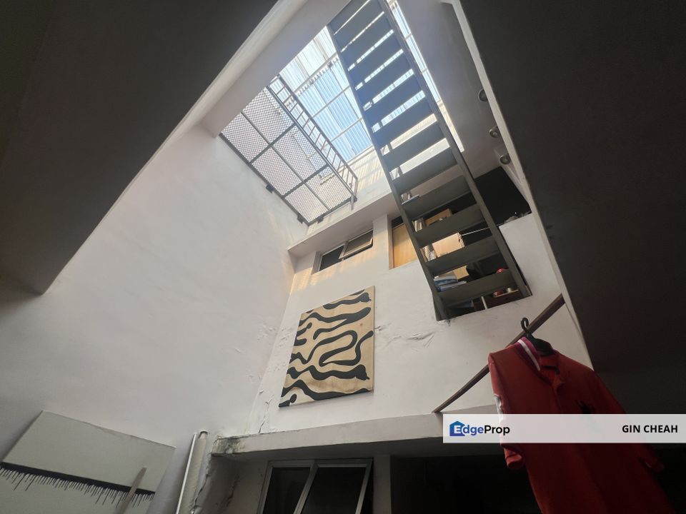 Desa Aman In Cheras KL, 2 Storey Terrace For Sale, Gated Guarded, Freehold, Need to do renovation, Kuala Lumpur, Cheras