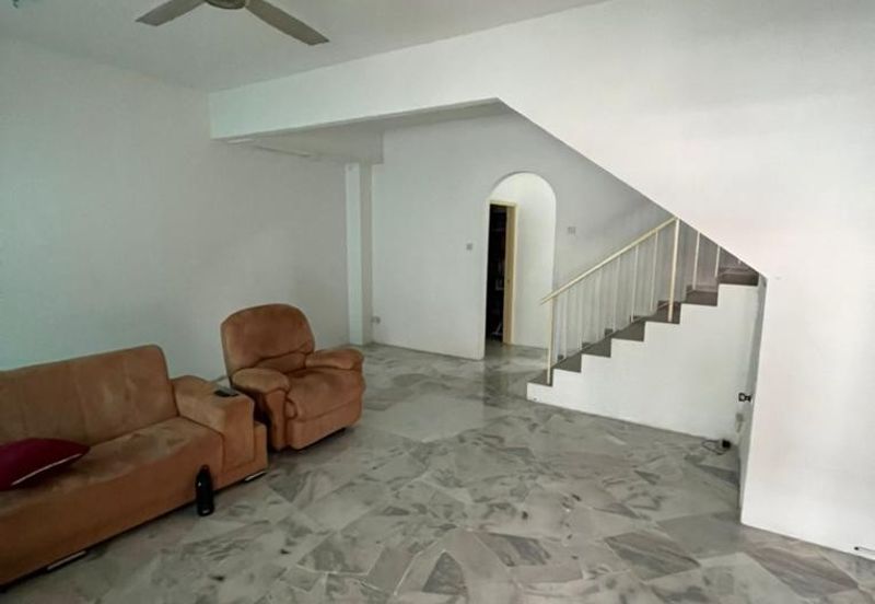 SL 6, Bandar Sungai Long