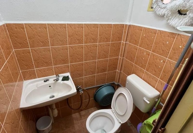 SL 6, Bandar Sungai Long