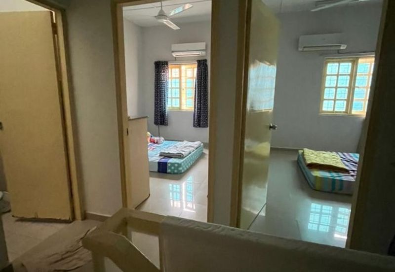 SL 6, Bandar Sungai Long