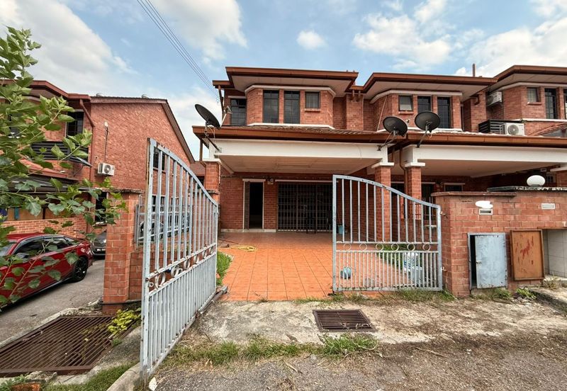 SL 13, Bandar Sungai Long