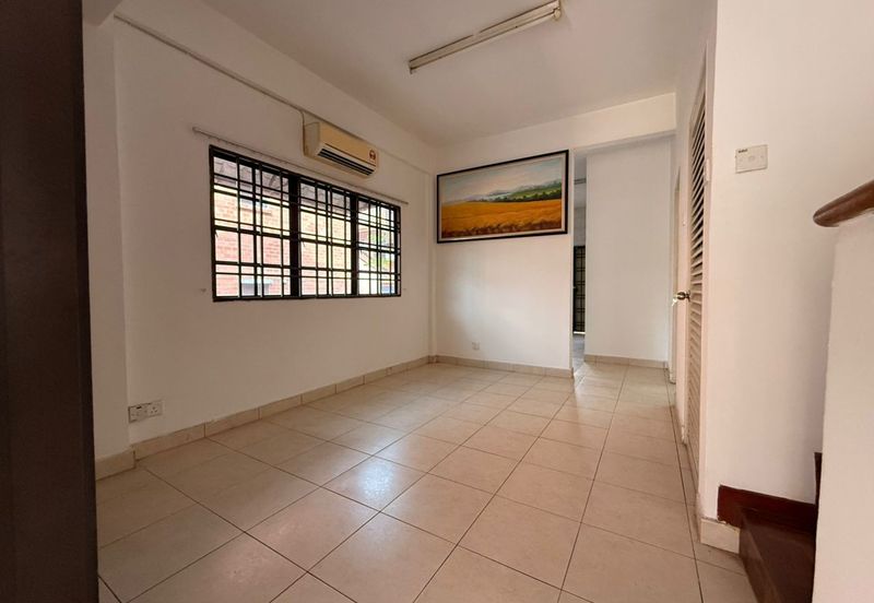 SL 13, Bandar Sungai Long