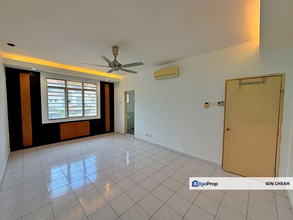 Bukit Serdang Sek 9, 2.5 Storey Terrace For Sale, Renovated, Good Condition, Selangor, Seri Kembangan