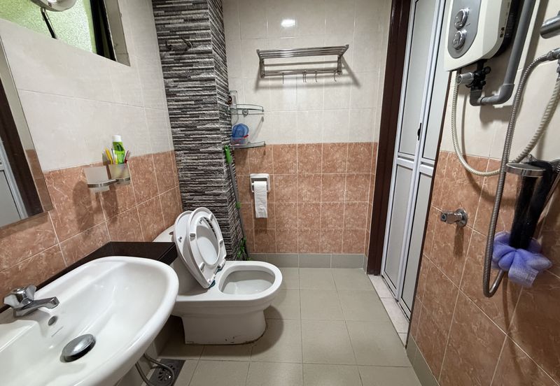 SL 13, Bandar Sungai Long