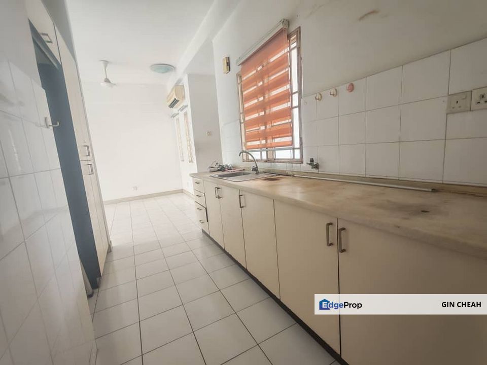 Segar Courts In Taman Bukit Segar, Condo For Sale, Walking Distance To Leisure Mall and MRT, Kuala Lumpur, Cheras