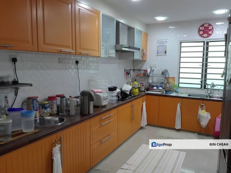 Taman Segar Near Leisure Mall, 2 Storey Terrace For Sale, Can Convert To Freehold, Good Condition, Kuala Lumpur, Cheras