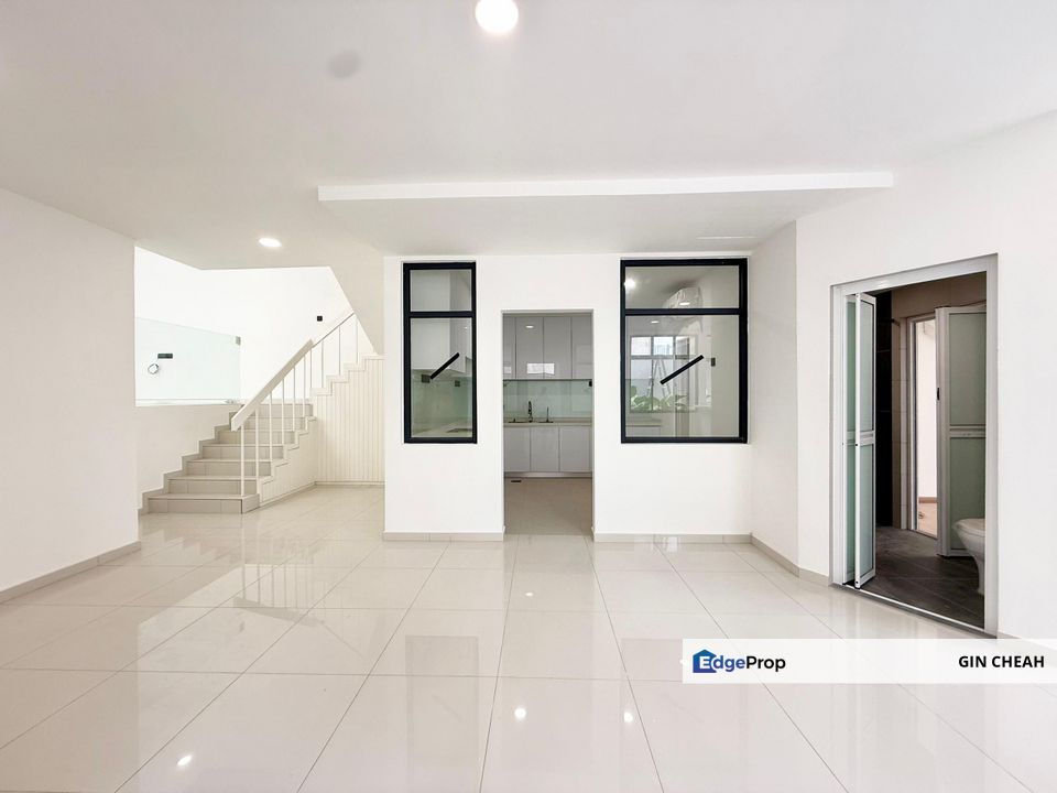 Taman Desa In Cheras KL, 2 Storey Endlot Superlink For Sale, Newly Renovated, 3 Parkings, Kuala Lumpur, Cheras