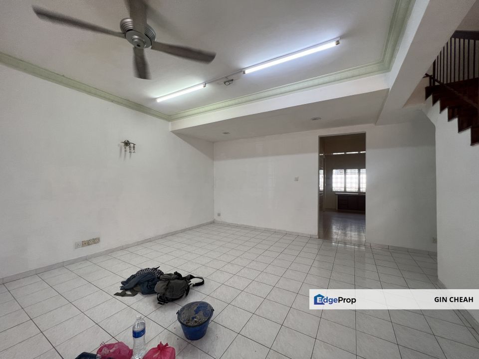 Section 3 In Mahkota Cheras, 2 Storey Terrace For Rent, Kitchen Extended, Gated Guarded, Selangor, Cheras