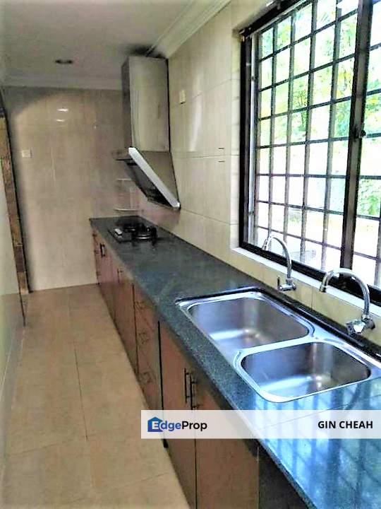 Limited Corner Unit / Super Hot Area / Super Good Condition / Renovated & Extended Unit / Taman Segar Perdana, Selangor, Cheras