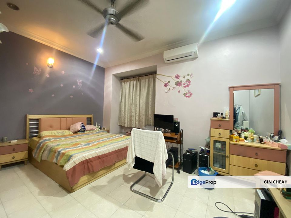 Fully Extended & Renovated / Gated & Guarded / 20x68 / Super Nice Unit and Location / Taman Lembah Maju , Selangor, Pandan Indah