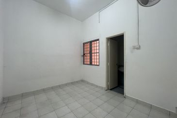 2 Storey Semi-D House For Sale In Bandar Sungai Long, Big Land Size