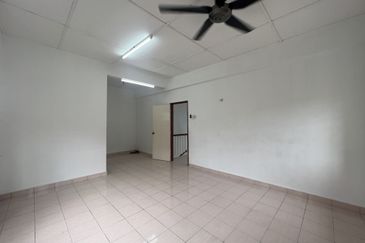 2 Storey Semi-D House For Sale In Bandar Sungai Long, Big Land Size