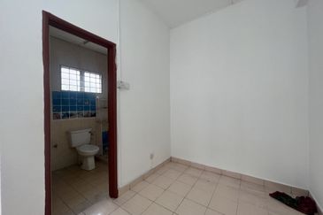 2 Storey Semi-D House For Sale In Bandar Sungai Long, Big Land Size