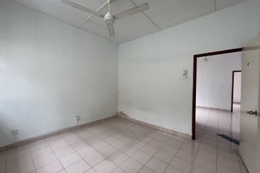 2 Storey Semi-D House For Sale In Bandar Sungai Long, Big Land Size