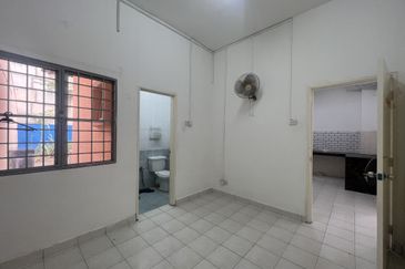 2 Storey Semi-D House For Sale In Bandar Sungai Long, Big Land Size