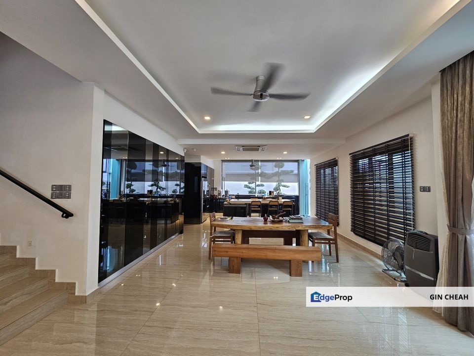 3 Storey Semi Detached House In The Peak Cheras, Freehold, Land Area 40x80, Fully Extended and ID Designed Renovated, Extra Land beside and behind, Selangor, Batu 9th Cheras