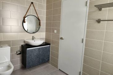 Parkfield Residences, Tropicana Heights