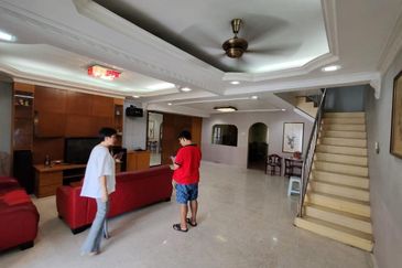 2 Storey Terrace House For Sale In Taman Rakyat Cheras, Renovated, Land 22x75, Good Condition