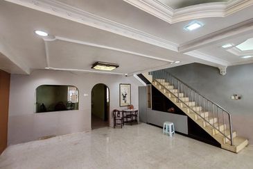 2 Storey Terrace House For Sale In Taman Rakyat Cheras, Renovated, Land 22x75, Good Condition