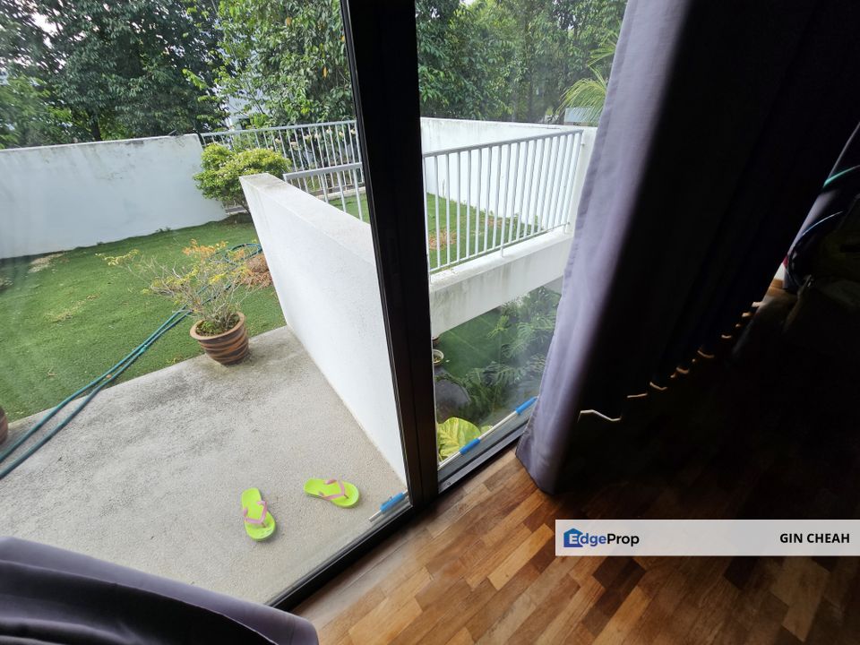 3 Storey Semi-D For Sale In Jade Hills Kajang, Beautiful Fully Renovated With Partly Furnish, Facing Open More Parking Space, Selangor, Kajang