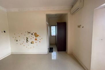 2 Storey Semid House For Sale In Bukit Permai Sungai Long, Fully Renovated With Kitchen Extended, Super Good Condition