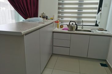 3 Storey Semid House For Sale In Taman Sunville, Individual Title, Super Good Condition