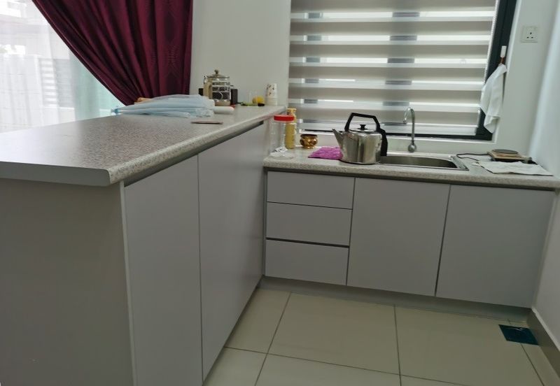 3 Storey Semid House For Sale In Taman Sunville, Individual Title, Super Good Condition