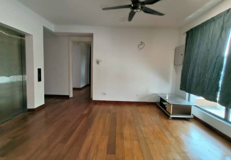 3 Storey Semid House For Sale In Taman Sunville, Individual Title, Super Good Condition