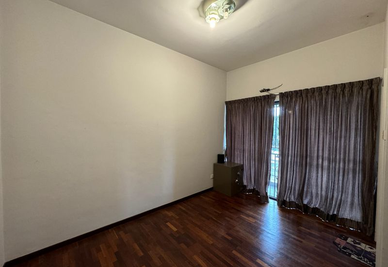 2 Storey Superlink Terrace For Sale In Taman Esplanad, Bukit Jalil, Freehold, Fully Renovated, Move In Condition, Strict Gated and Guarded