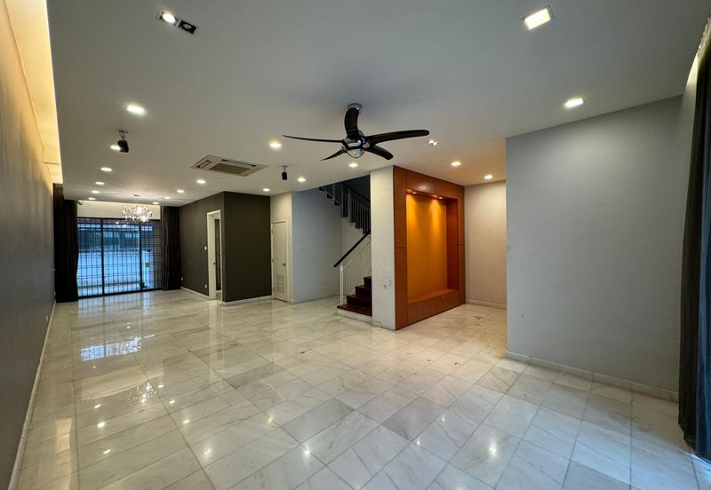 2 Storey Superlink Terrace For Sale In Taman Esplanad, Bukit Jalil, Freehold, Fully Renovated, Move In Condition, Strict Gated and Guarded