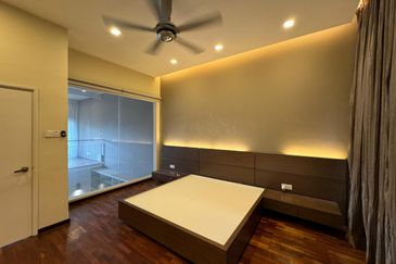 2 Storey Superlink Terrace For Sale In Taman Esplanad, Bukit Jalil, Freehold, Fully Renovated, Move In Condition, Strict Gated and Guarded