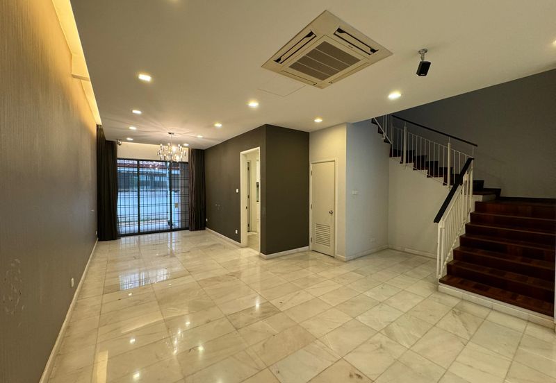 2 Storey Superlink Terrace For Sale In Taman Esplanad, Bukit Jalil, Freehold, Fully Renovated, Move In Condition, Strict Gated and Guarded