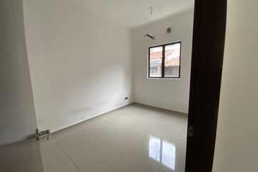 Happy Garden (Taman Gembira)