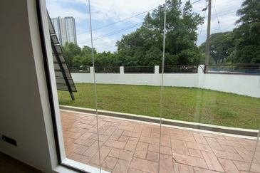 Happy Garden (Taman Gembira)