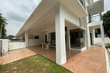 Happy Garden (Taman Gembira)