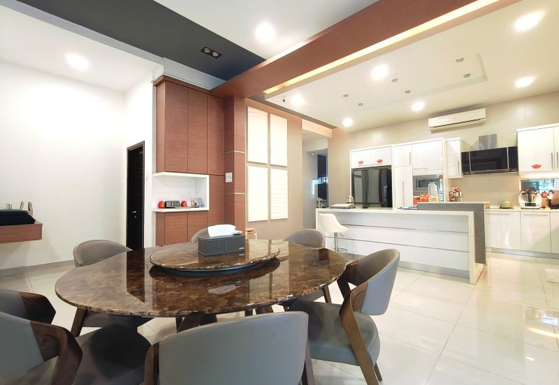 Happy Garden (Taman Gembira)