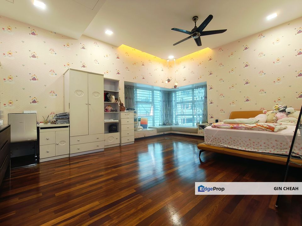 3 Storey Semid For Sale In Desa Tiara Happy Garden, Freehold, Fully Renovated With Gated Guarded, Move In Condition, Kuala Lumpur, Kuchai Lama