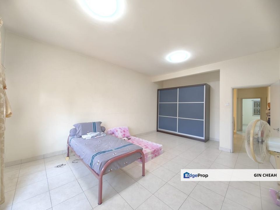 Duplex Townhouse For Sale In Taman Lagenda Mas Batu 9, Gated and Guarded, Freehold, Super Good Move In Condition, Selangor, Batu 9th Cheras