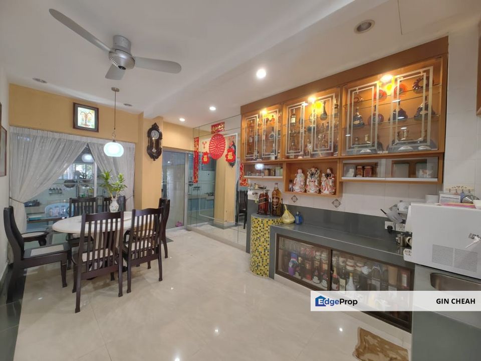 Duplex Townhouse For Sale In Taman Lagenda Mas Batu 9, Gated and Guarded, Freehold, Super Good Move In Condition, Selangor, Batu 9th Cheras