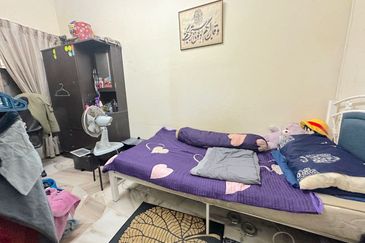 2 Storey Terrace House For Sale In SL7 Bandar Sungai Long, 20x67, Gated and Guarded, Freehold