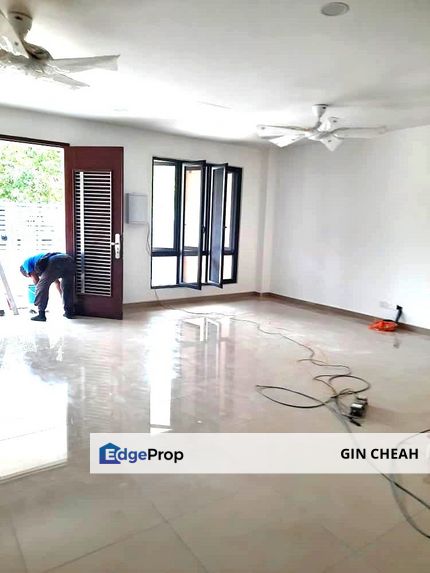 2 Storey End Lot Terrace House For Sale In Taman Seri Cheras, Freehold, 22x75, Rebuild house, Newly Reno, Nearby Sri Raya MRT, Aeon Tun Hussein Onn, Selangor, Cheras