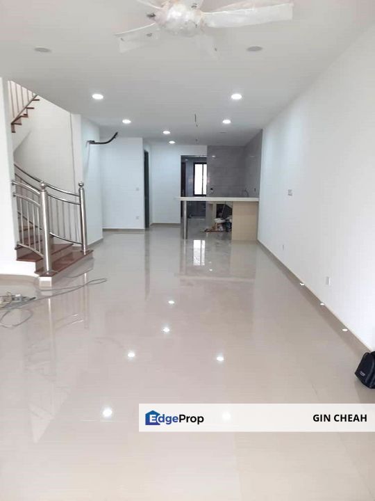 2 Storey End Lot Terrace House For Sale In Taman Seri Cheras, Freehold, 22x75, Rebuild house, Newly Reno, Nearby Sri Raya MRT, Aeon Tun Hussein Onn, Selangor, Cheras
