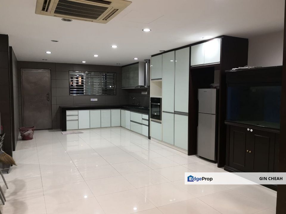 2 Storey Superlink House For Sale In Taman Kajang Prima, Kajang, 22x75, Fully Renovated With Super Good Move In Condition, Selangor, Kajang