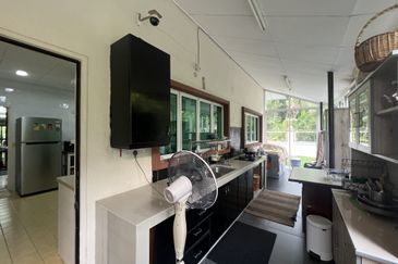 Bandar Tun Hussein Onn